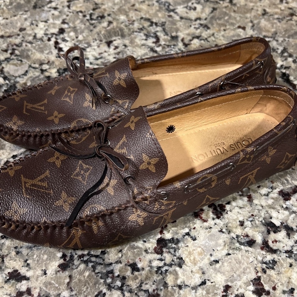 Men’s Louis Vuitton Loafers US10